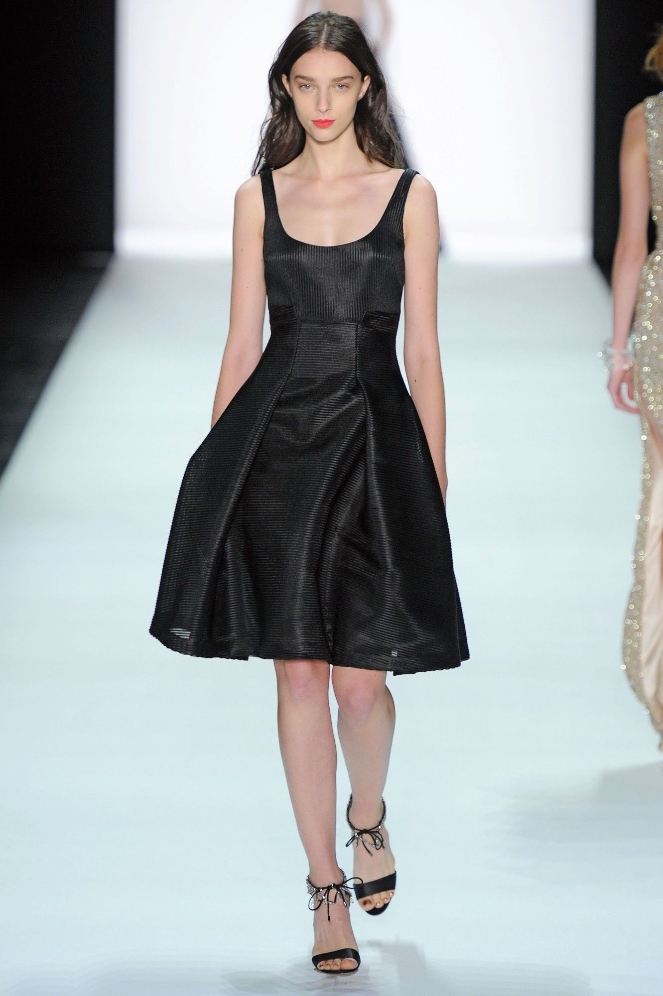 Badgley Mischka прет-апорте сезона весна-лето 2015_22