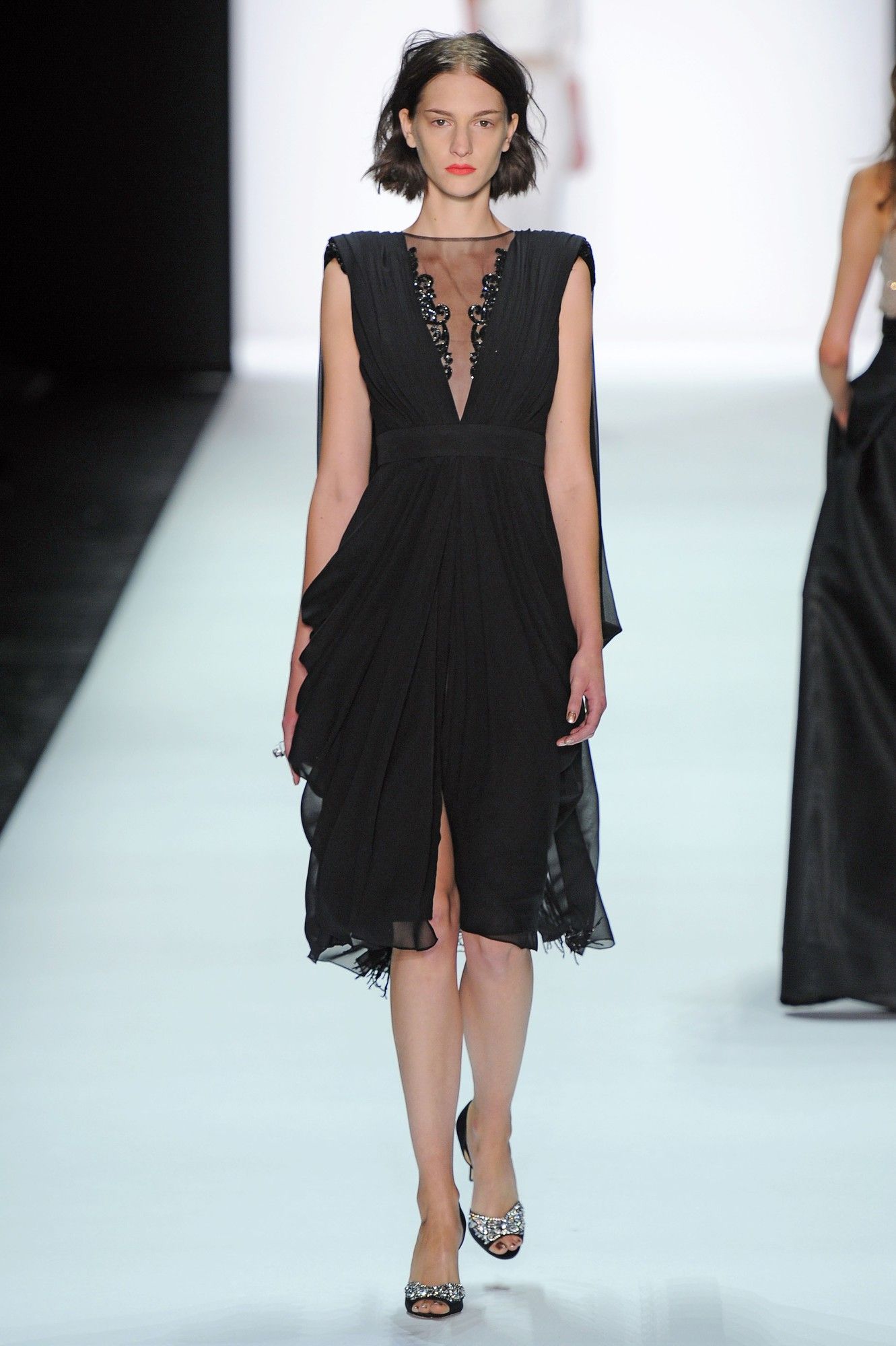 Badgley Mischka прет-апорте сезона весна-лето 2015_24