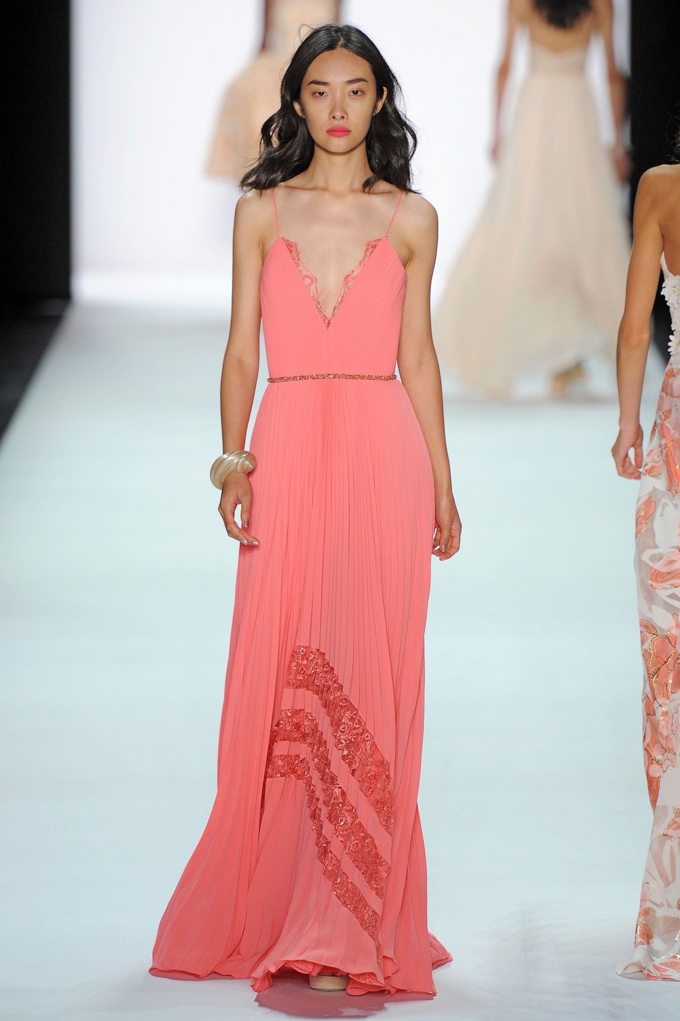 Badgley Mischka прет-апорте сезона весна-лето 2015_33