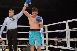 Український боксер Берінчик готується до четвертого поєдинку на профі-рингу