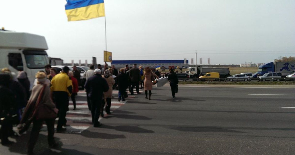 Митингующие частично перекрыли Окружную