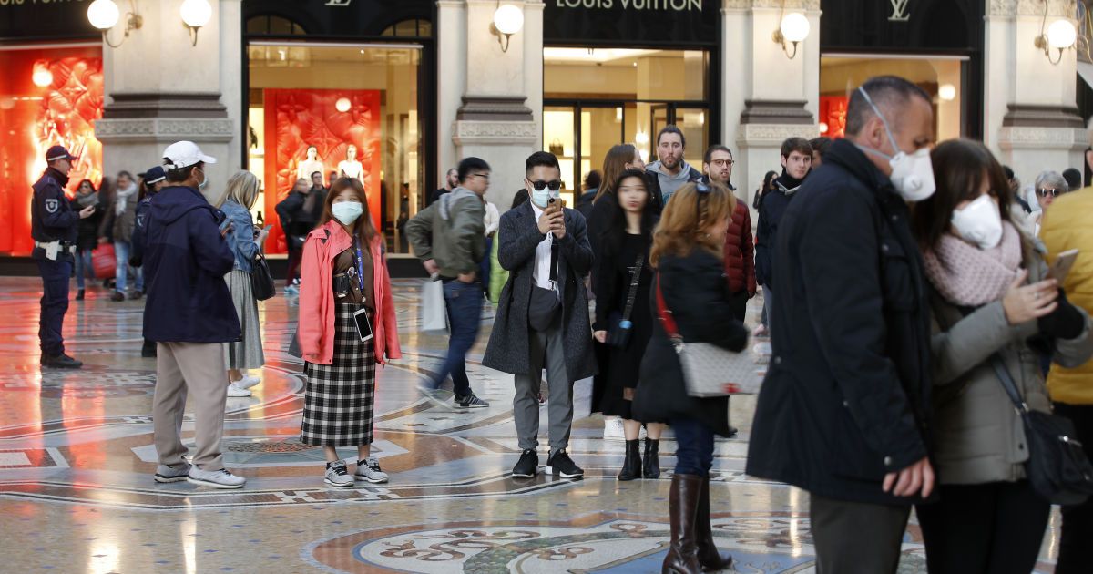 У світі на коронавірус захворіли понад 80 тисяч людей. Недуга забрала 2,700 життів