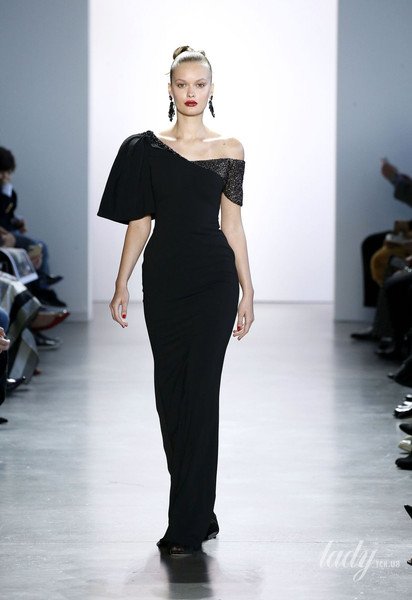 Колекція Badgley Mischka прет-а-порте сезону осінь-зима 2020-2021 / © East News