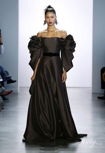 Колекція Badgley Mischka прет-а-порте сезону осінь-зима 2020-2021 / © East News