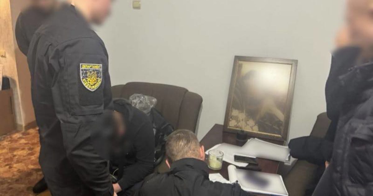 Киберполицейские разоблачили женщину, которая присвоила средства, собранные на закупку дронов для ВСУ.
