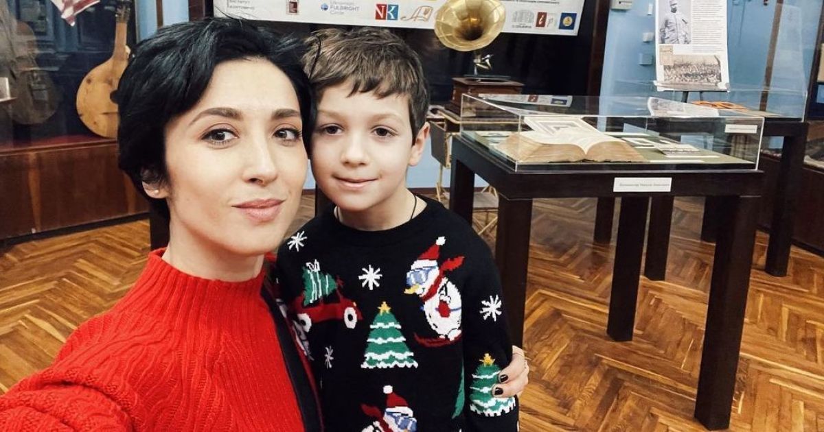 Анна Завальська з сином