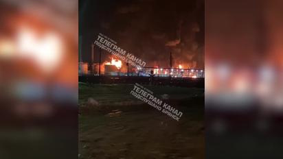 В Брянской области второй день подряд горит нефтебаза