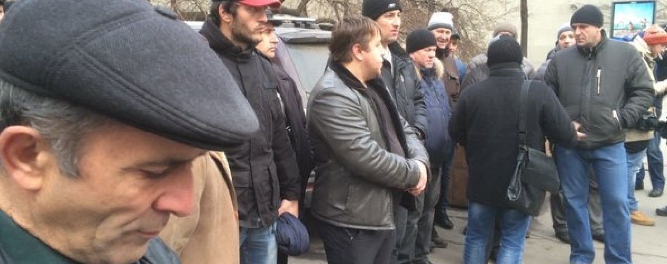 Далекобійники-мітингувальники прийшли під стіни адміністрації Путіна