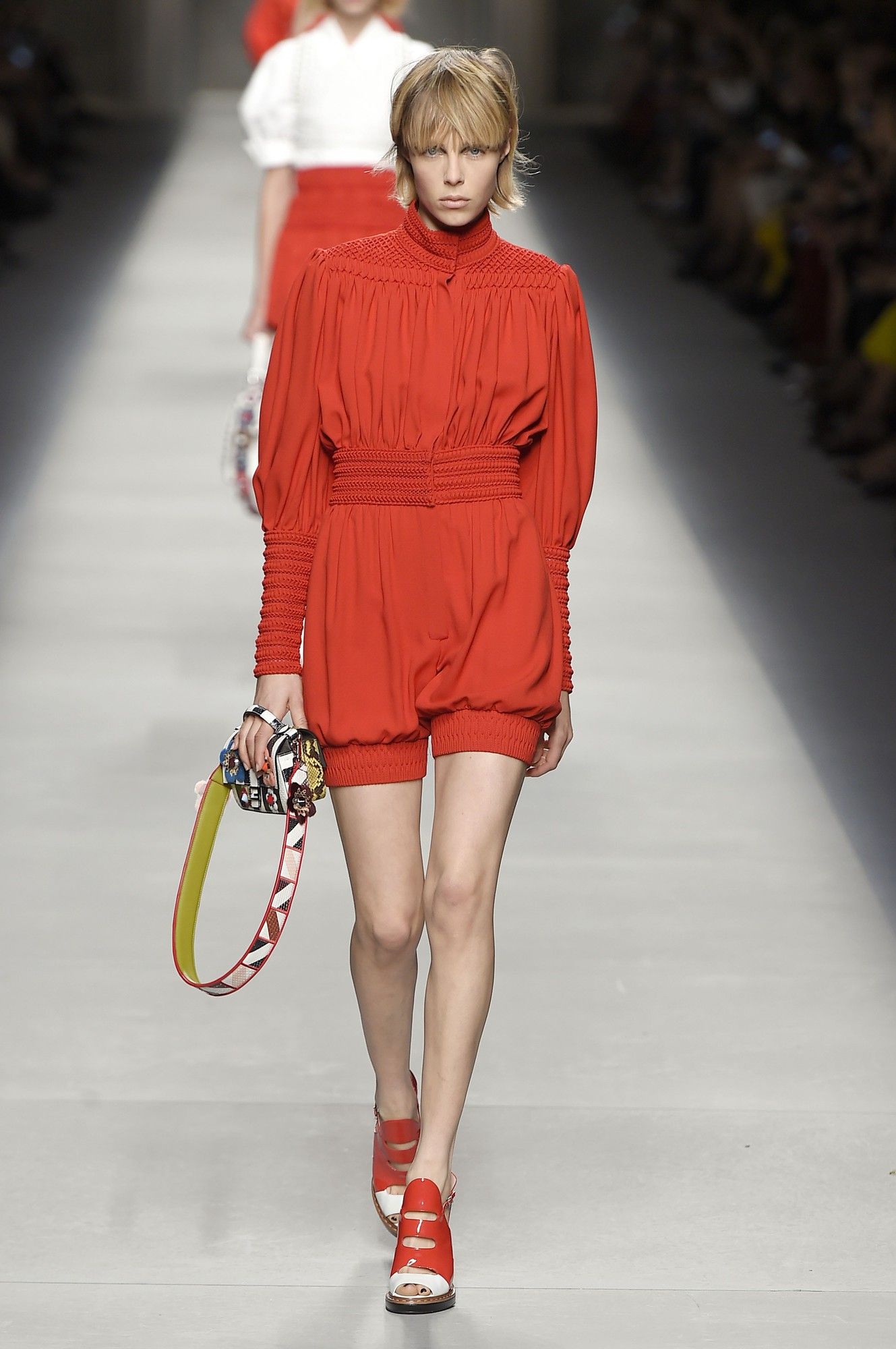 Fendi прет-а-порте сезона весна-лето 2016_1