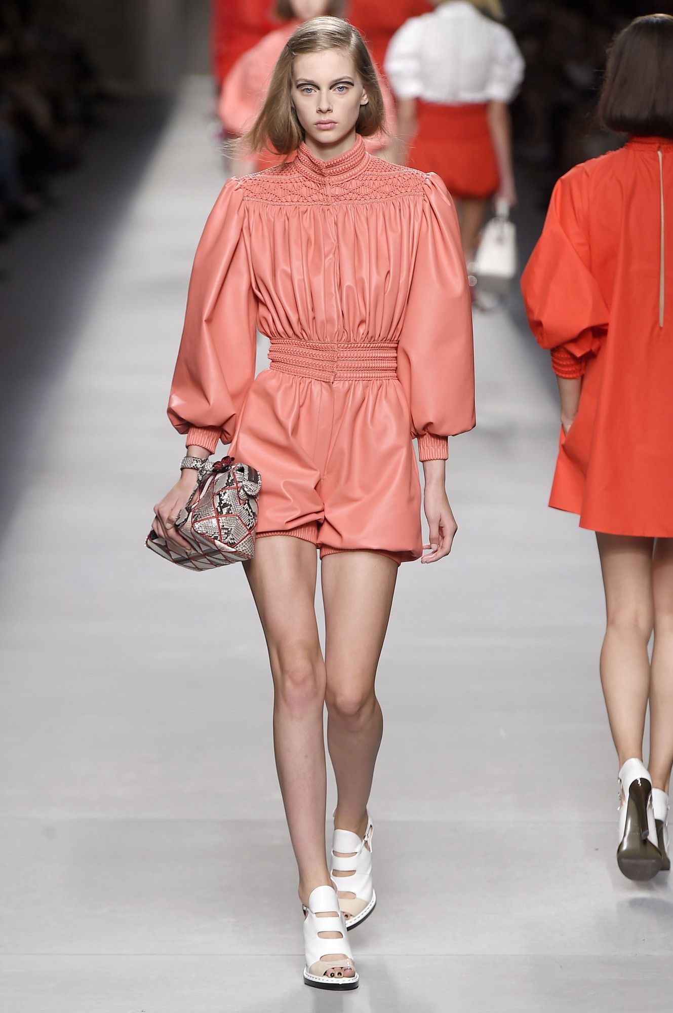 Fendi прет-а-порте сезона весна-лето 2016_4
