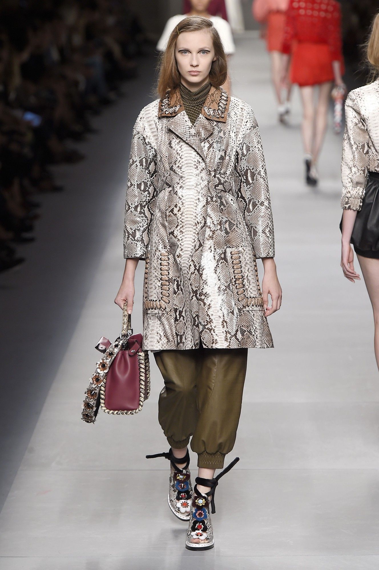 Fendi прет-а-порте сезона весна-лето 2016_8