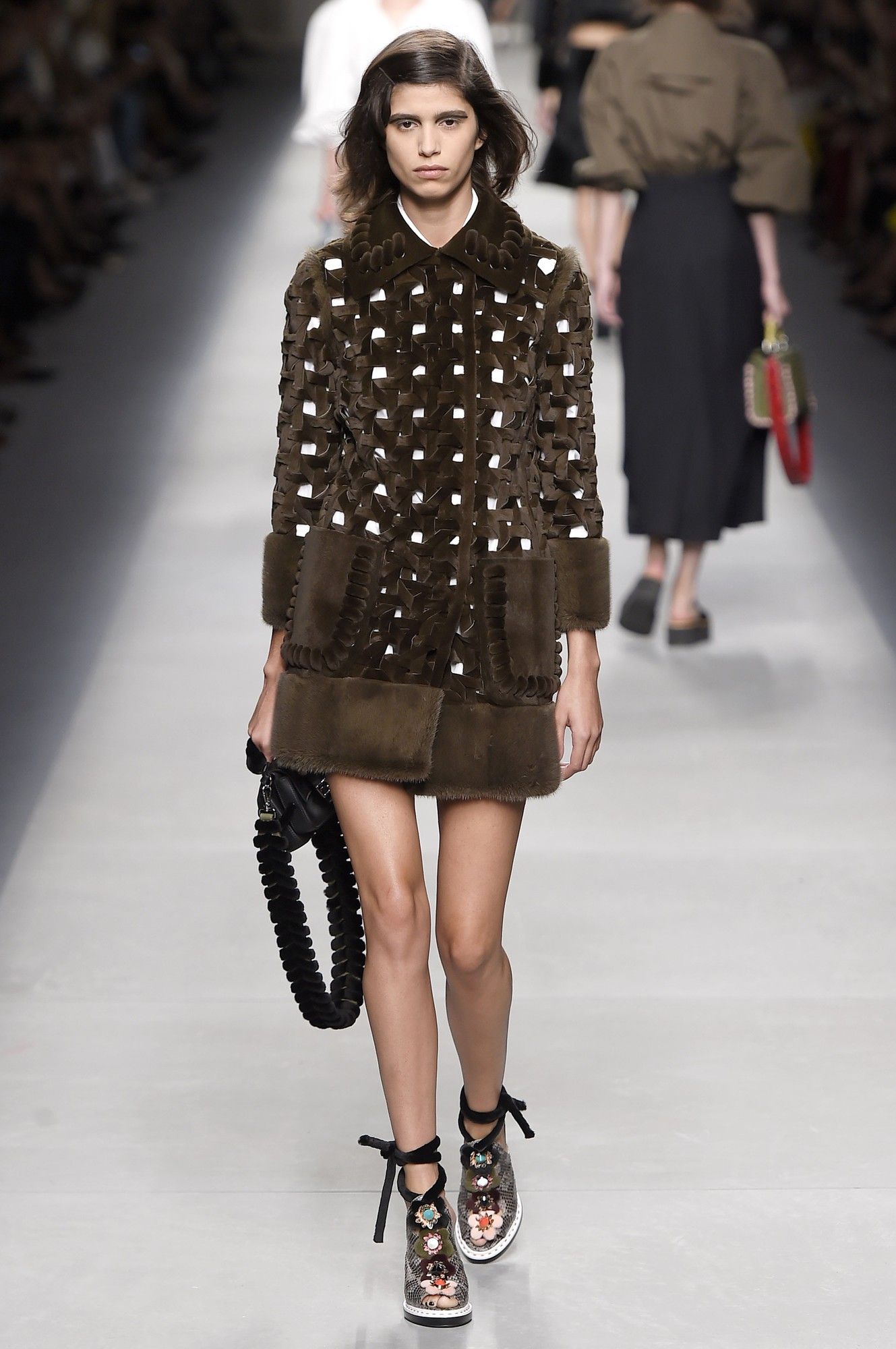 Fendi прет-а-порте сезона весна-лето 2016_26