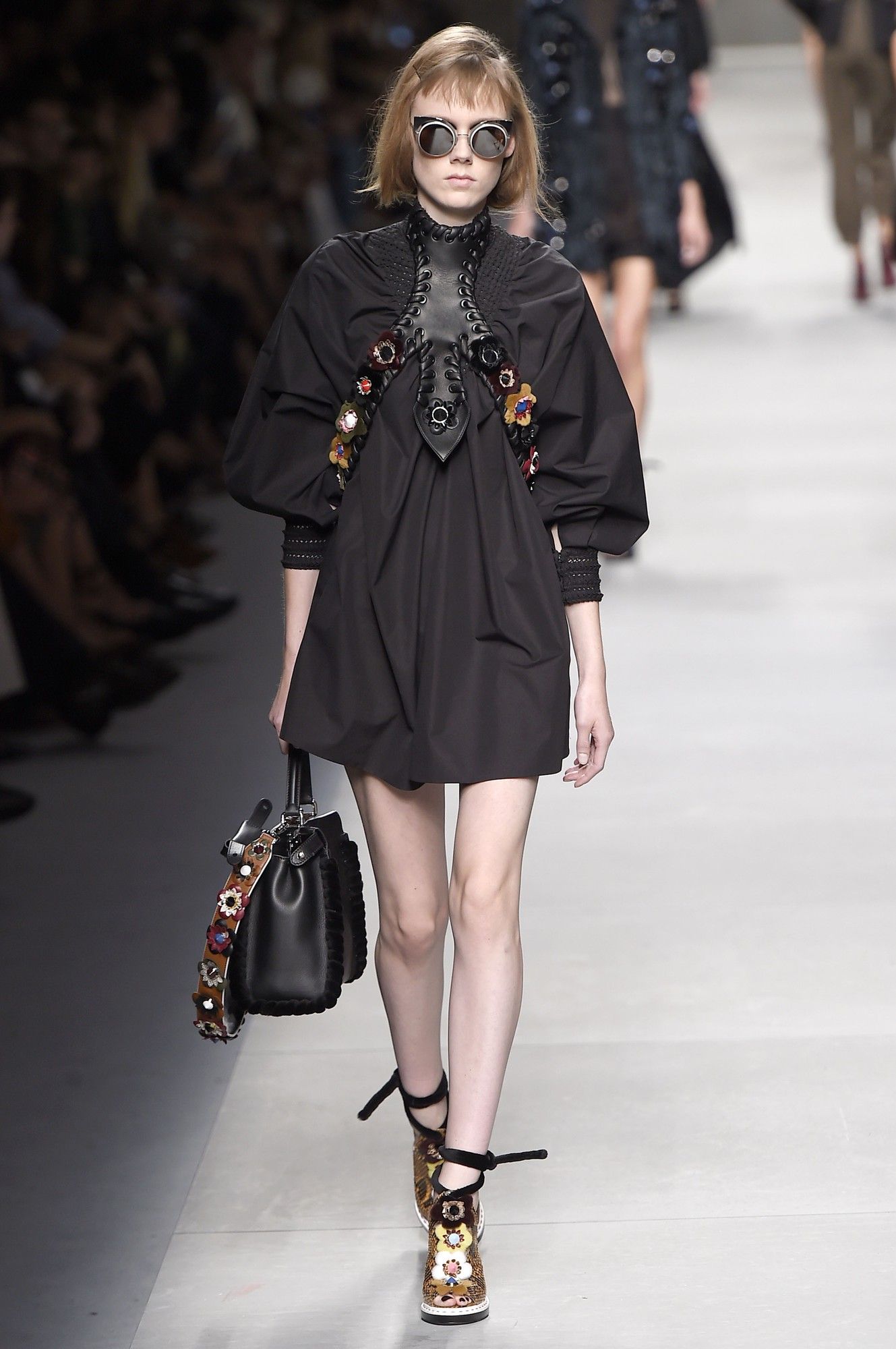 Fendi прет-а-порте сезона весна-лето 2016_34