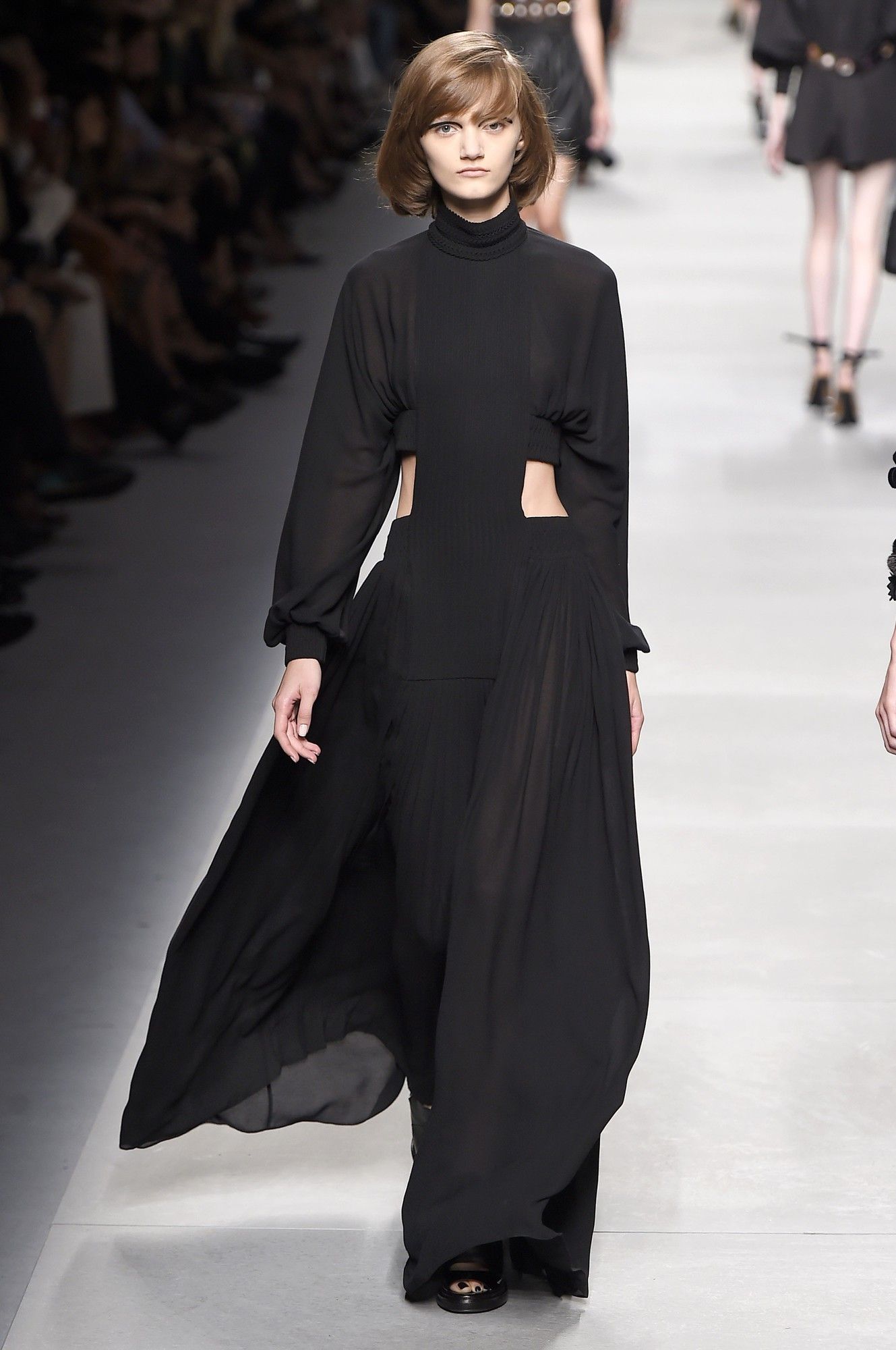 Fendi прет-а-порте сезона весна-лето 2016_36