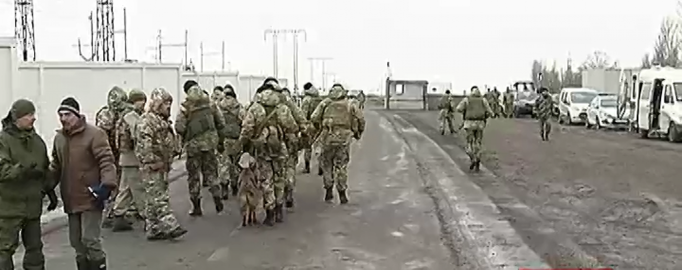 8 тисяч людей на добу здатен пропустити відкритий транспортний коридор поблизу Мар'їнки