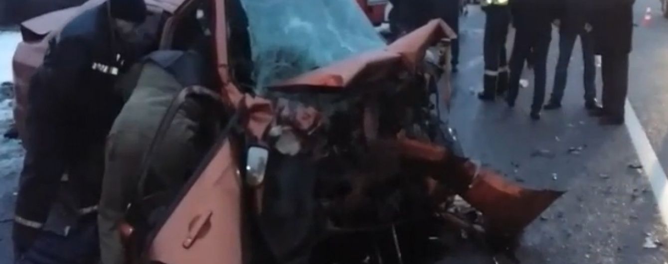 ДТП на Харківщині: троє людей загинули, ще одна жінка в критичному стані