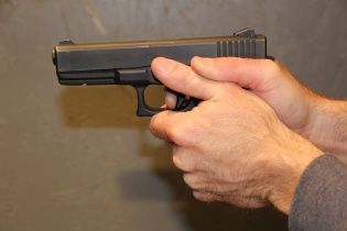 У Запоріжжі озброєні злочинці пограбували банк