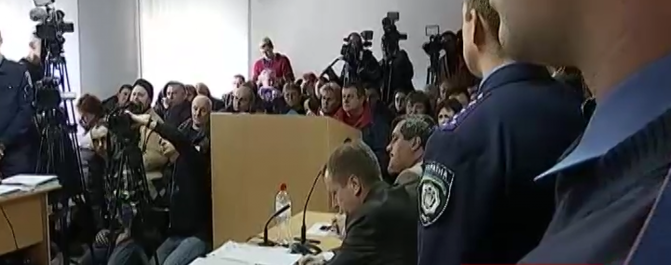 Три зали суду зайняли родичі загиблих на розгляді справи збитого над Луганськом "ІЛ-76"