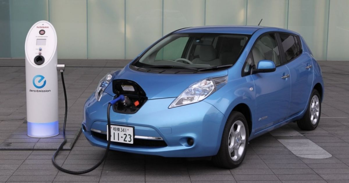 Nissan Leaf две тыщи семнадцать - обзор электрокара