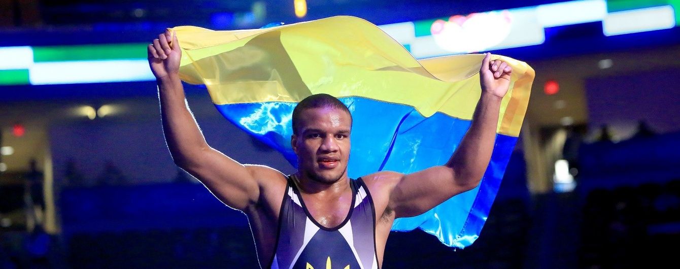 Українські борці стали найкращими у світі за підсумками 2015 року