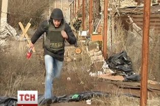 Знімальна група ТСН потрапила під обстріл у Широкиному