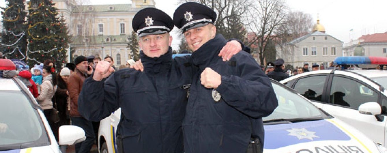 Поліція у Києві врятувала дівчину-самогубцю