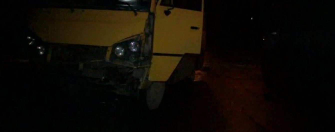 На Волині поліцейські протаранили маршрутку