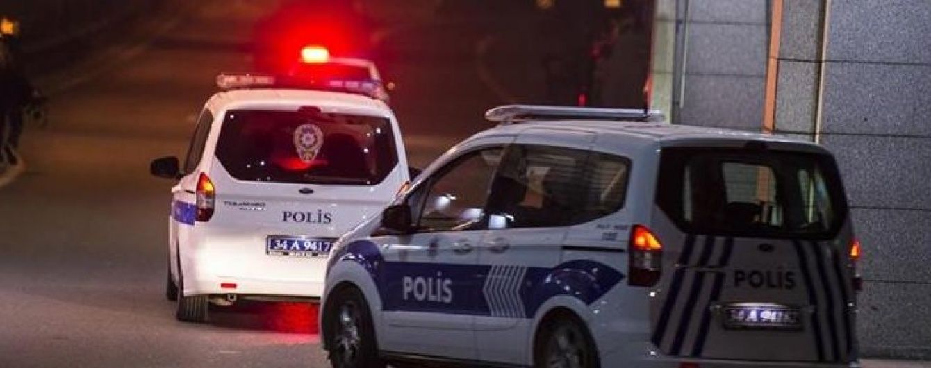 Під час вибуху в аеропорту Стамбула постраждали дві жінки