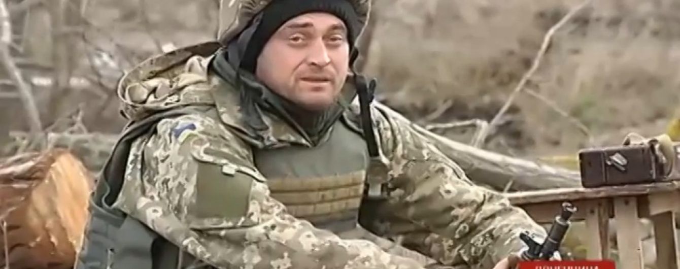 У Комінтерновому бойовики просто на очах в українських військових бетонують укріпрайон