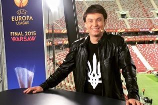 Ведучий "Профутболу" зводив маму на нічний бал