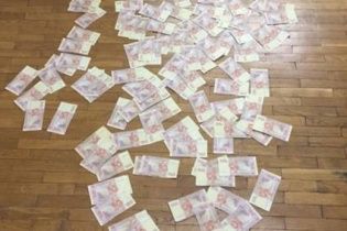 У Рівному на хабарі "погорів" капітан кримінальної поліції