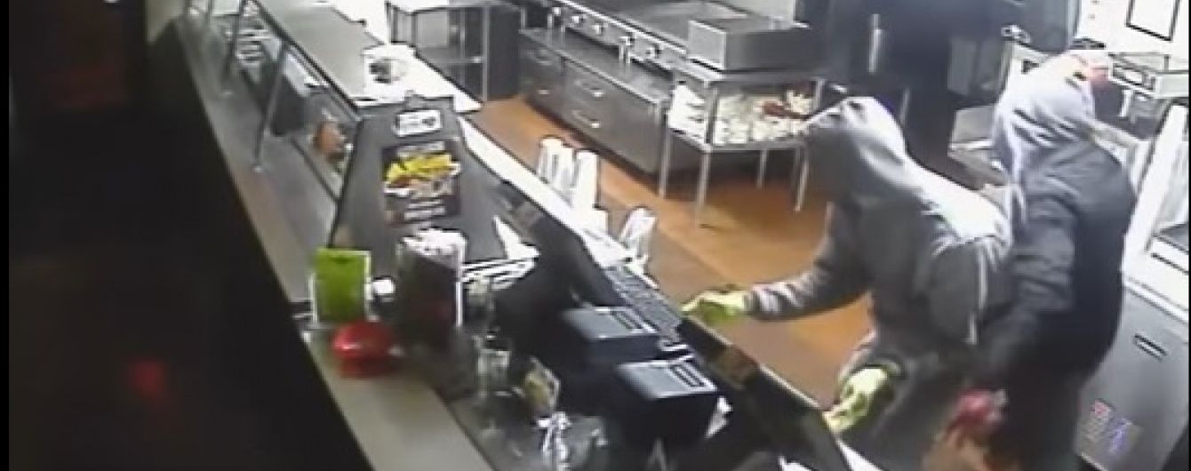 В Америці власники ресторану перетворили відео пограбування на блискучу рекламу