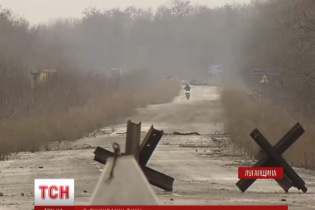 Військові на Луганщині показали докази свіжих обстрілів позицій "Градами"