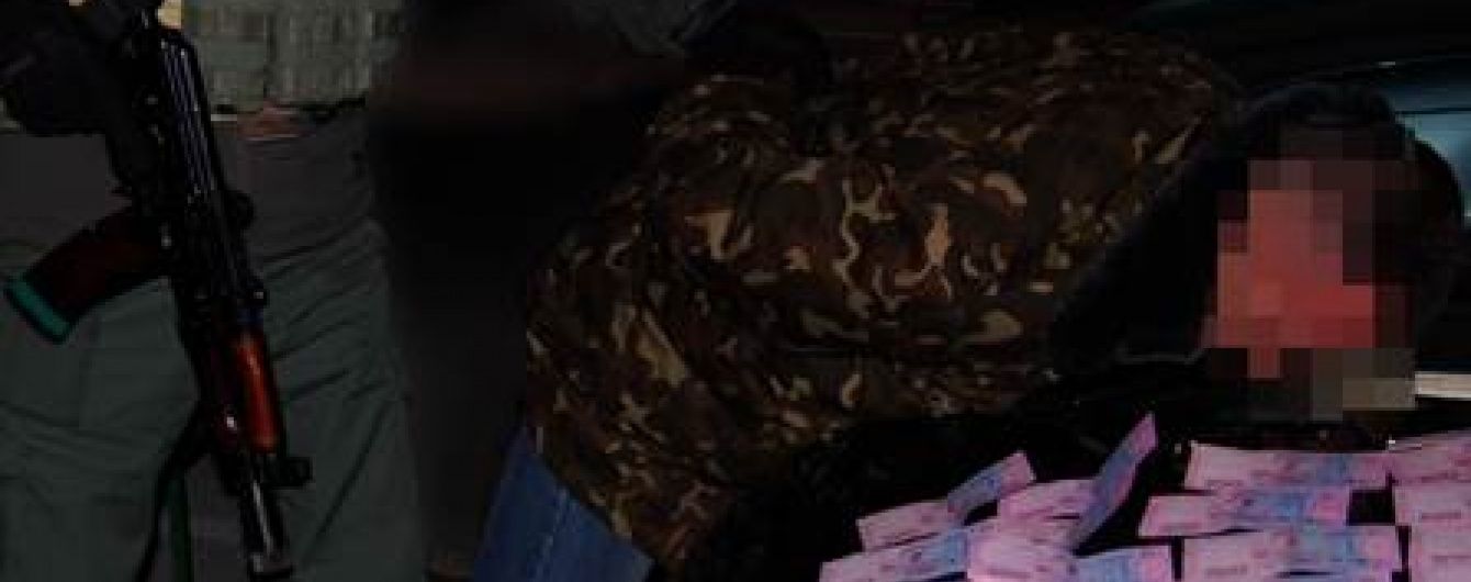 На Чернігівщині на хабарі "погорів" заступник командира прикордонного загону