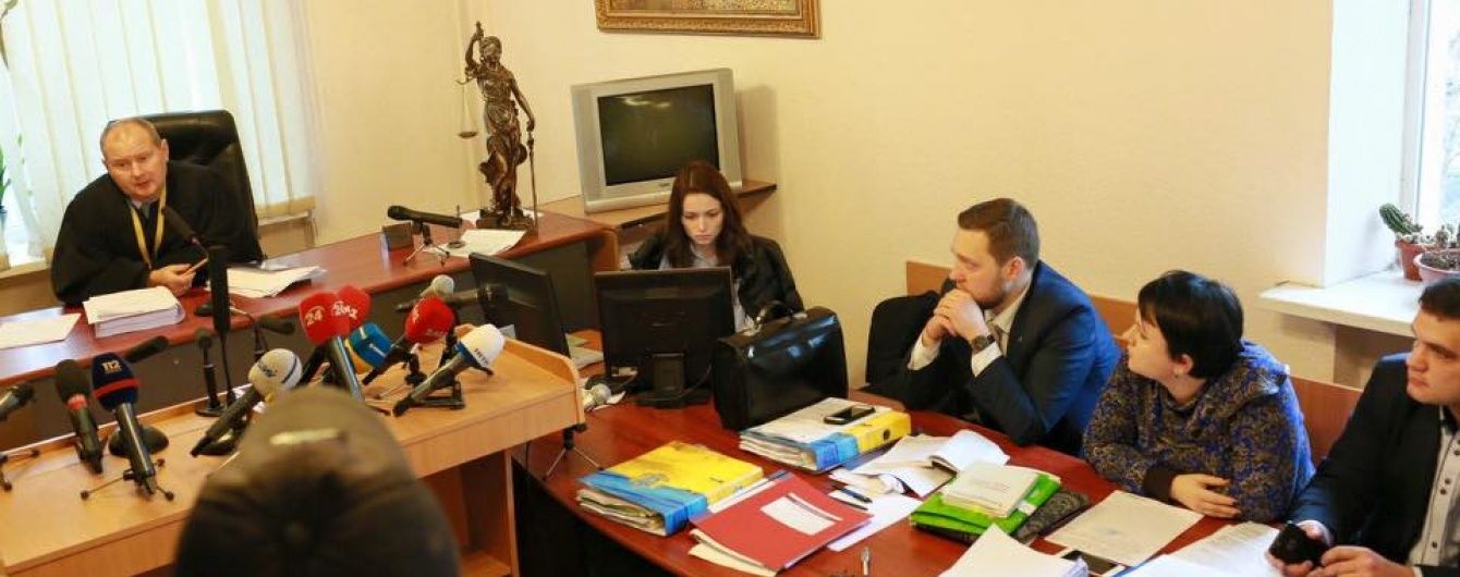 Суд по Корбану переводиться у закритий режим