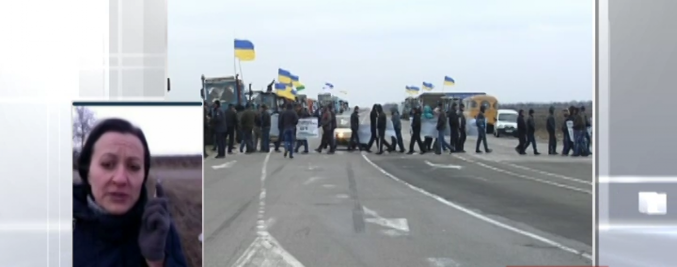Аграрії обіцяють посилити страйки на важливих магістралях після Нового року