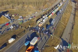 Чому аграрії-страйкарі перекривають дороги у всій Україні та кому це вигідно. Інфографіка