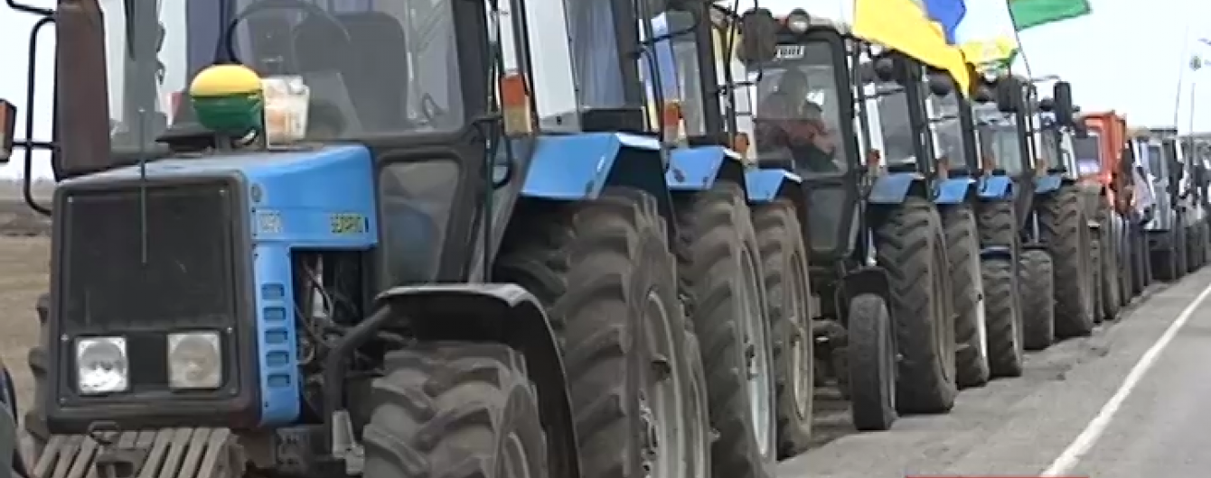 Бунтівні українські аграрії домовилися зробити паузу в протестах на новорічні свята
