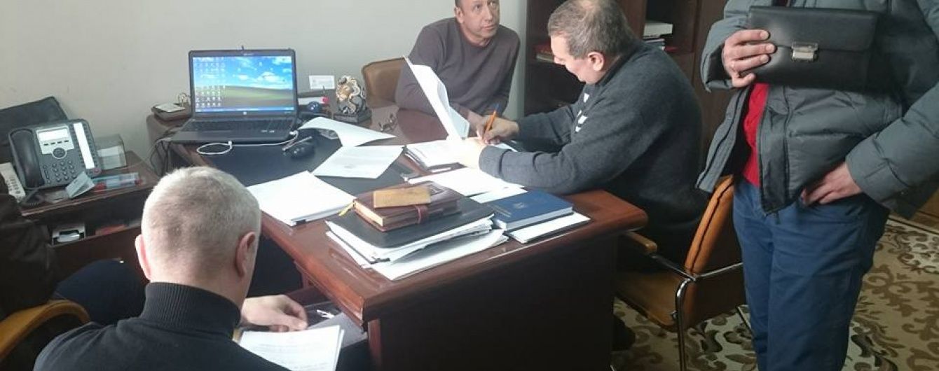Кабінет радника Саакашвілі обшукали співробітники СБУ і військової прокуратури - журналіст