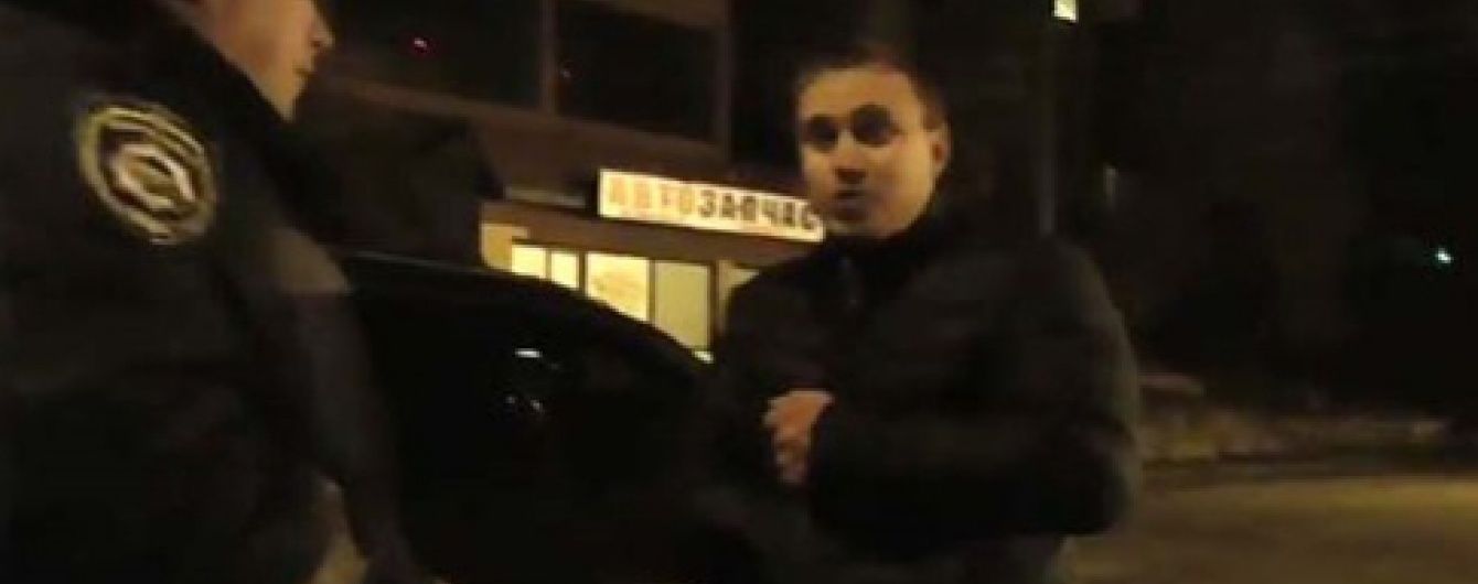 У прокуратурі спростували закриття справи проти судді, який п'яним погрожував даішнику розстрілом