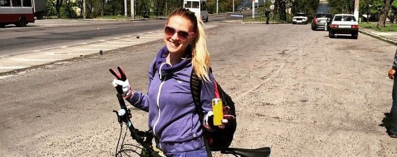Фехтувальниця Харлан показала, як кіт допомагає їй бути у формі