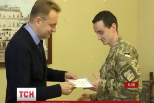 У Львові перед Різдвом 19 родин бійців АТО отримали нові квартири