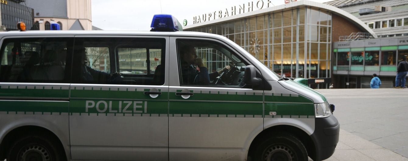 Німецька поліція повідомила про 16 підозрюваних у нападах на жінок у Кельні