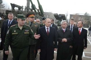 На Луганщині бойовиками керує полковник РФ, причетний до розстрілу родини у Гюмрі