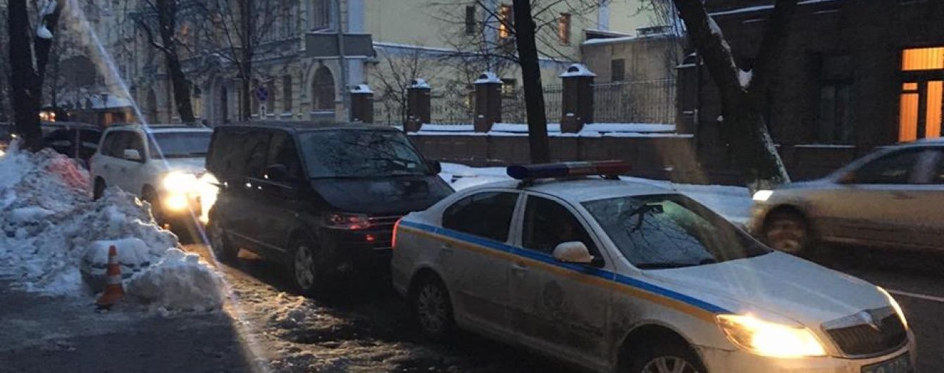 Кучма з Гризловим обговорили у Києві перше цього року засідання тристоронньої групи