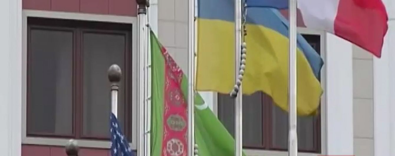 Перед "Мінськом-3" Білорусь засипало снігом