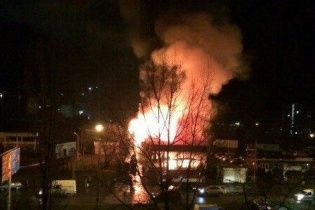 В Одесі палає фітнес-центр, в якому тренувалися поліцейські та учасники АТО