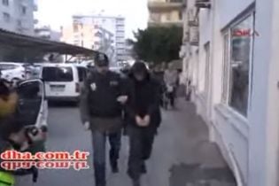 У Мережі з'явилося відео затримання росіян у Туреччині