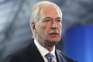 "Гібридна дипломатія" Путіна чи готовність до діалогу. Думки експертів щодо візиту Гризлова у Київ