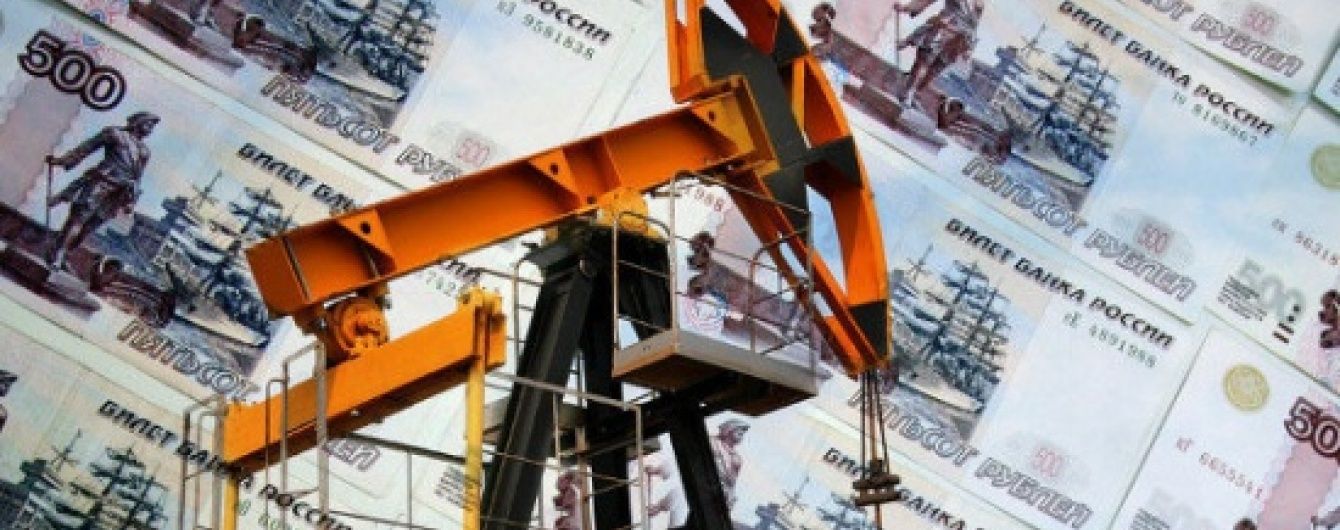 Синхронне падіння. Дешева нафта знову потягнула російський рубль донизу